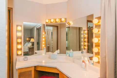 Bath - 399 410 Lake Forest Dr, Trinity Center, CA 96091 photo 1 of 6
