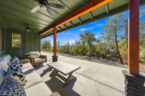 Exterior - 9081 Silver King Rd, Redding, CA 96001 photo 4 of 15