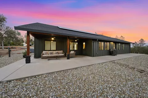 Exterior - 9081 Silver King Rd, Redding, CA 96001 photo 5 of 15