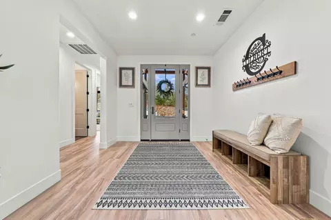 Entry Way - 9081 Silver King Rd, Redding, CA 96001 photo 1 of 2