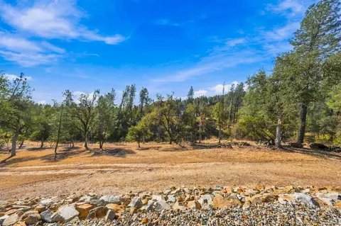 Exterior - 9081 Silver King Rd, Redding, CA 96001 photo 6 of 15