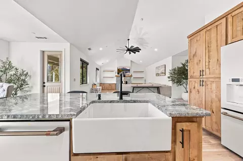 Kitchen - 9081 Silver King Rd, Redding, CA 96001 photo 5 of 7