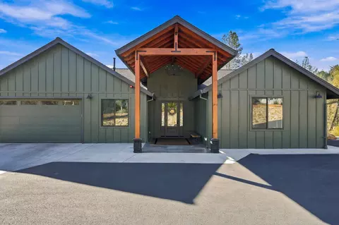 Exterior - 9081 Silver King Rd, Redding, CA 96001 photo 9 of 15