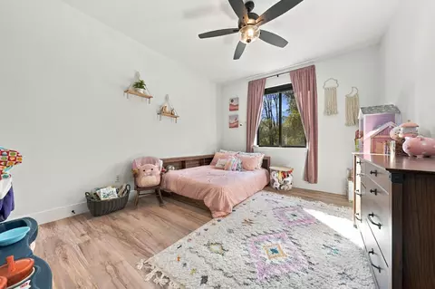 Bedroom - 9081 Silver King Rd, Redding, CA 96001 photo 3 of 3