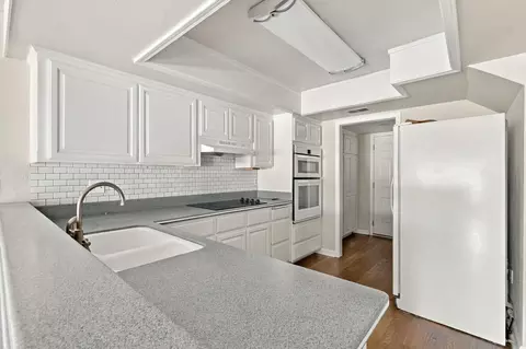 Kitchen - 1953 Bechelli Ln, Redding, CA 96002 photo 1 of 3