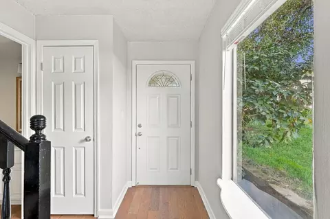 Entry Way - 1953 Bechelli Ln, Redding, CA 96002 photo 2 of 4