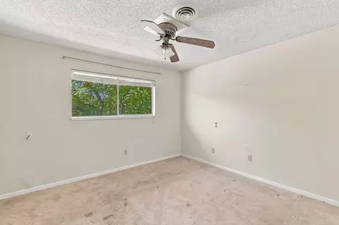 Bedroom - 1953 Bechelli Ln, Redding, CA 96002 photo 4 of 5