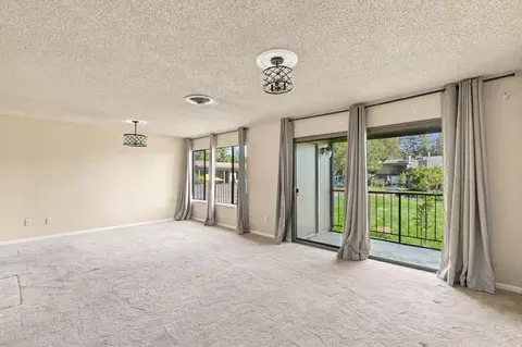 Living - 1953 Bechelli Ln, Redding, CA 96002 photo 11 of 13