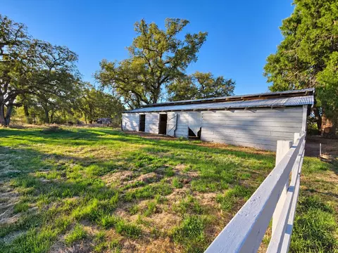 Exterior - 9825 Oak Run Rd, Oak Run, CA 96069 photo 6 of 7