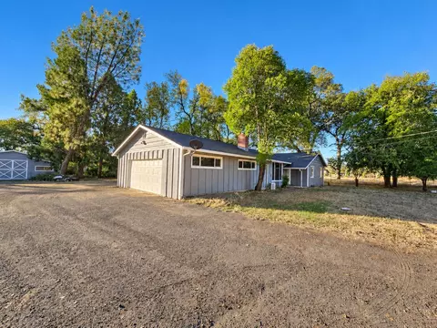 Exterior - 9825 Oak Run Rd, Oak Run, CA 96069 photo 3 of 7