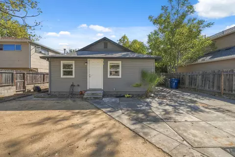 Exterior - 2720 Leland Ave, Redding, CA 96001 photo 4 of 11