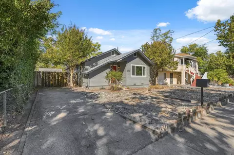 Exterior - 2720 Leland Ave, Redding, CA 96001 photo 9 of 11