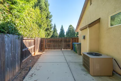 Exterior - 4930 Yellowstone Dr, Redding, CA 96002 photo 21 of 21