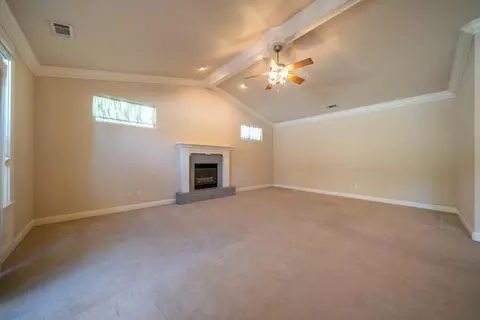Living - 4930 Yellowstone Dr, Redding, CA 96002 photo 8 of 13