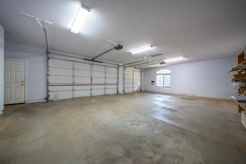 Other - 4930 Yellowstone Dr, Redding, CA 96002 photo 8 of 9