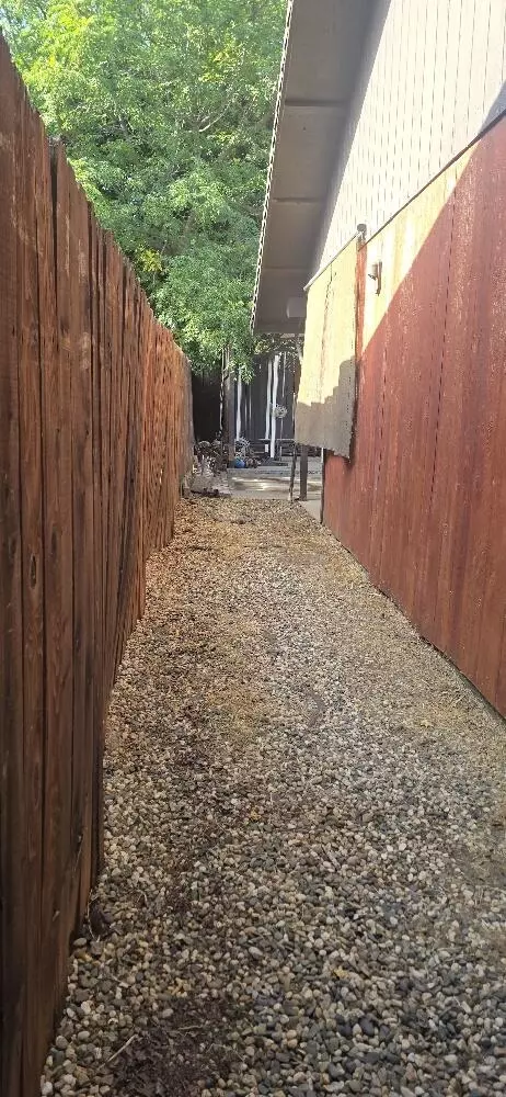 Exterior - 2554 Capella St, Redding, CA 96002 photo 10 of 13