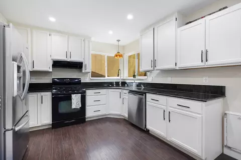 Kitchen - 2554 Capella St, Redding, CA 96002 photo 1 of 2