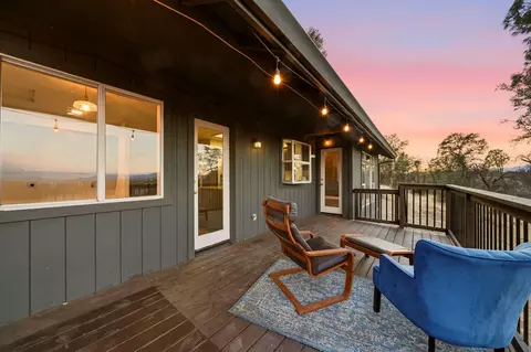 Exterior - 19789 Weide Way, Anderson, CA 96007 photo 3 of 4