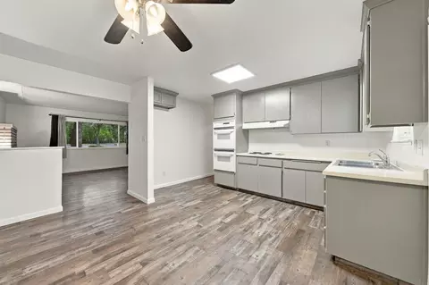 Kitchen - 110 Churn Creek Rd, Redding, CA 96003 photo 4 of 5