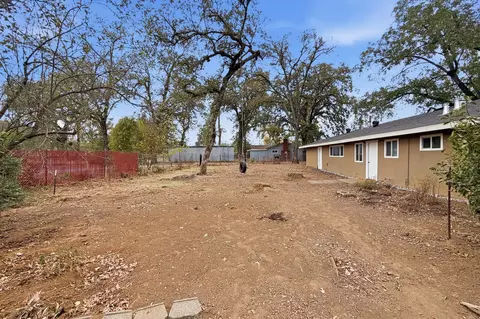 Exterior - 110 Churn Creek Rd, Redding, CA 96003 photo 9 of 11