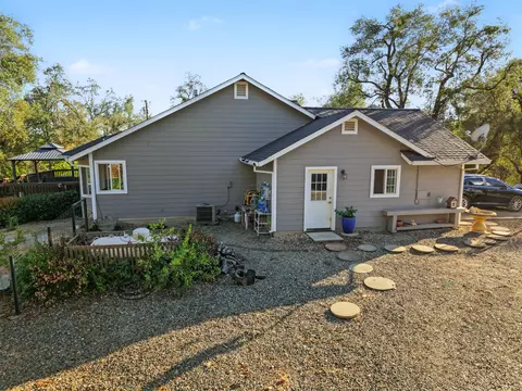 Exterior - 8634 Simmons Rd, Redding, CA 96001 photo 9 of 22