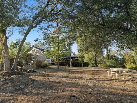Exterior - 8634 Simmons Rd, Redding, CA 96001 photo 12 of 22