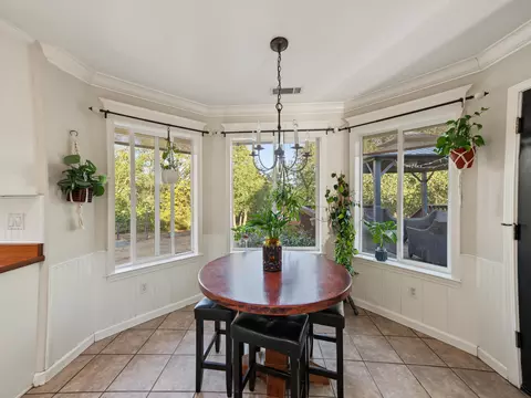 Dining - 8634 Simmons Rd, Redding, CA 96001 photo 1 of 1