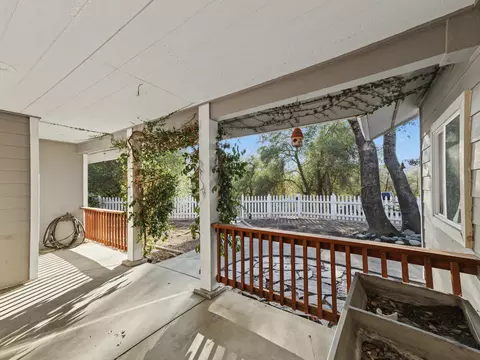 Exterior - 8634 Simmons Rd, Redding, CA 96001 photo 4 of 22