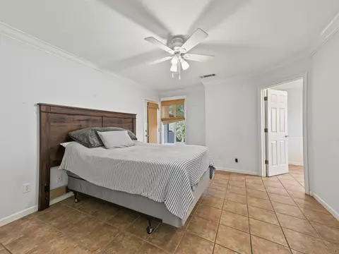 Bedroom - 8634 Simmons Rd, Redding, CA 96001 photo 1 of 6