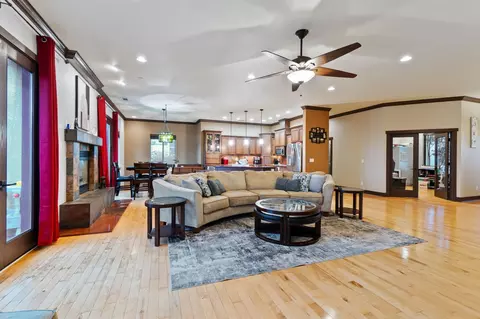 Living - 3360 Stanford Dr, Redding, CA 96003 photo 1 of 1