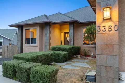 Exterior - 3360 Stanford Dr, Redding, CA 96003 photo 2 of 10