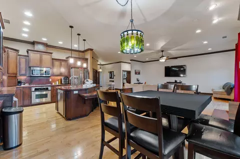 Dining - 3360 Stanford Dr, Redding, CA 96003 photo 1 of 2