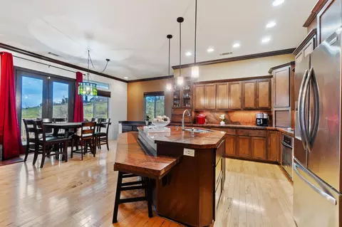 Kitchen - 3360 Stanford Dr, Redding, CA 96003 photo 3 of 4