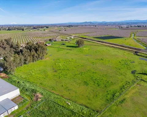 View/Area - 21745 Hatfield Rd, Red Bluff, CA 96080 photo 6 of 10
