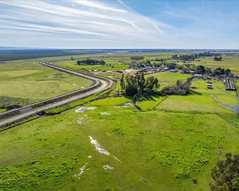View/Area - 21745 Hatfield Rd, Red Bluff, CA 96080 photo 5 of 10