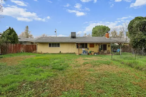 Exterior - 6725 Reflection St, Redding, CA 96001 photo 3 of 5