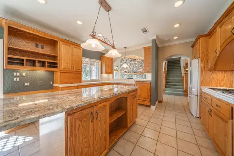 Kitchen - 960 River Bend Rd, Redding, CA 96003 photo 2 of 9