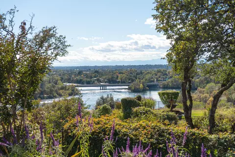 View/Area - 960 River Bend Rd, Redding, CA 96003 photo 15 of 52