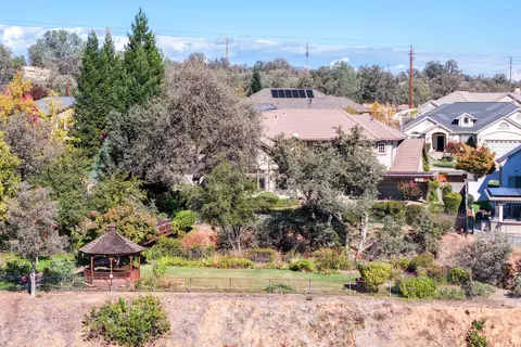 View/Area - 960 River Bend Rd, Redding, CA 96003 photo 34 of 52