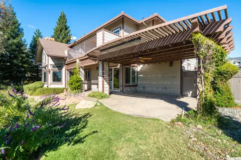 Exterior - 960 River Bend Rd, Redding, CA 96003 photo 11 of 24