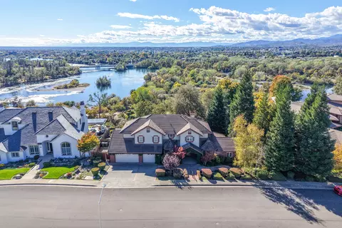 View/Area - 960 River Bend Rd, Redding, CA 96003 photo 21 of 52