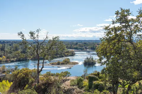 View/Area - 960 River Bend Rd, Redding, CA 96003 photo 16 of 52