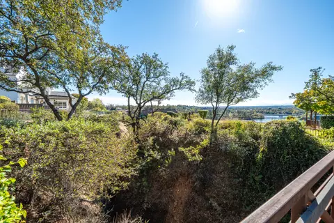 View/Area - 960 River Bend Rd, Redding, CA 96003 photo 5 of 52