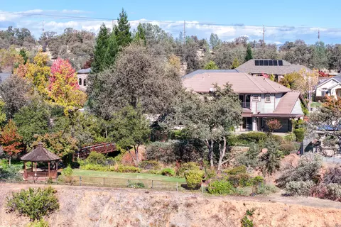 View/Area - 960 River Bend Rd, Redding, CA 96003 photo 35 of 52
