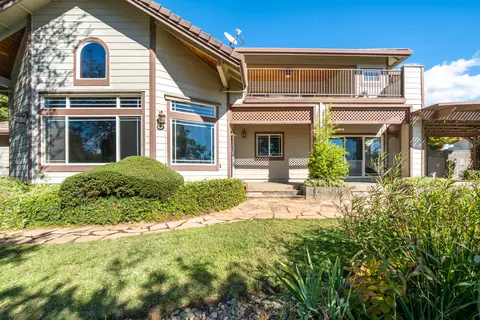 Exterior - 960 River Bend Rd, Redding, CA 96003 photo 16 of 24