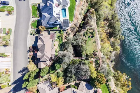 View/Area - 960 River Bend Rd, Redding, CA 96003 photo 51 of 52