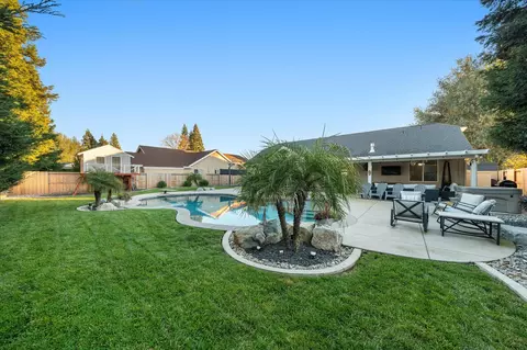 Exterior - 3030 Clear Water Ct, Redding, CA 96002 photo 19 of 19