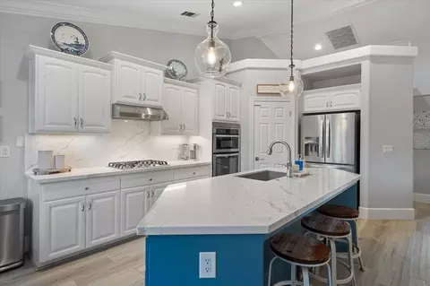 Kitchen - 3030 Clear Water Ct, Redding, CA 96002 photo 1 of 5