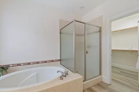 Bath - 3030 Clear Water Ct, Redding, CA 96002 photo 2 of 3