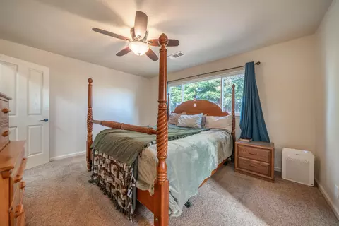 Bedroom - 6733 El Camino Dr, Redding, CA 96001 photo 1 of 4